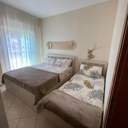 Golem Beach Apartment Apartamento Golem (Tirana)